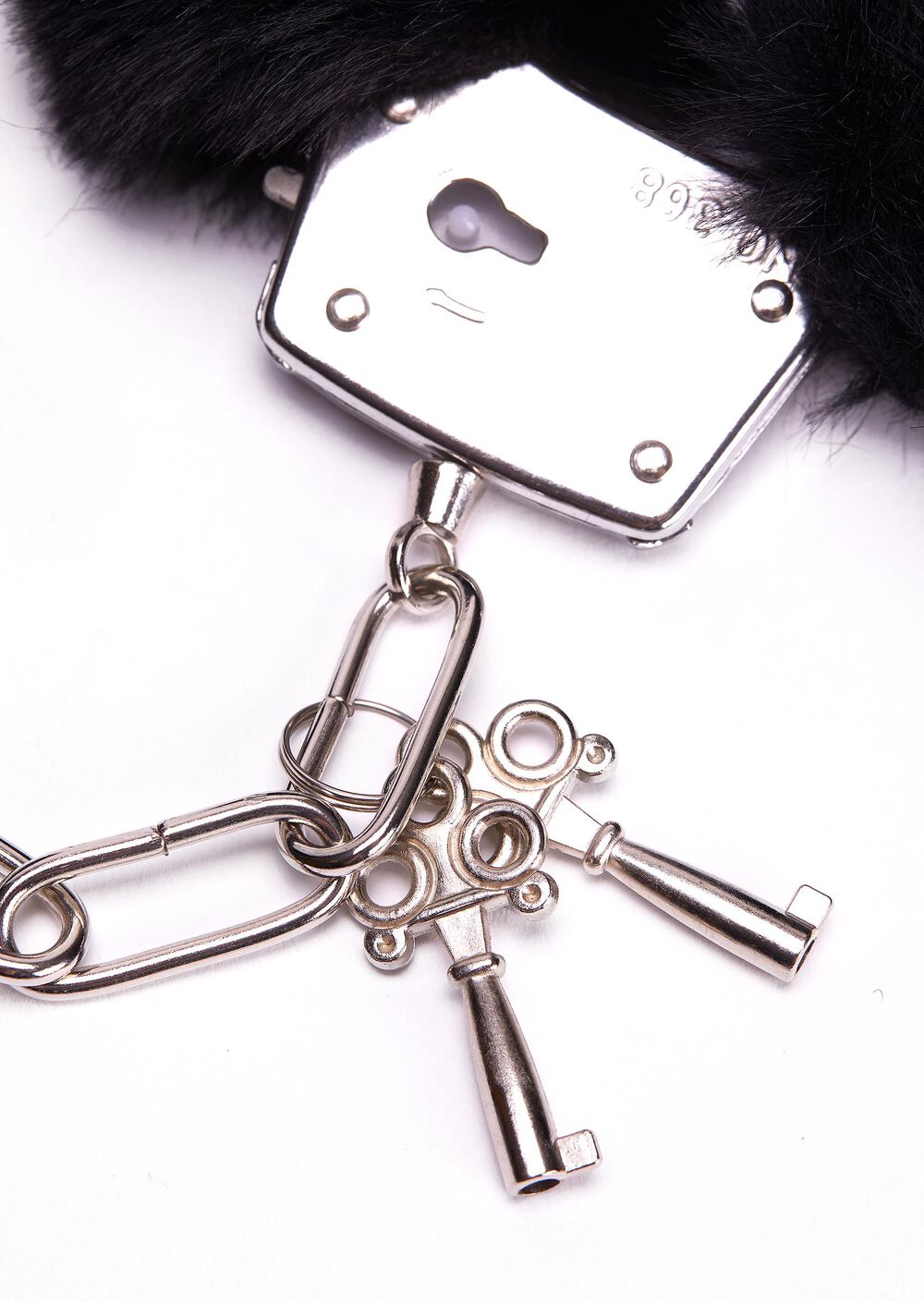 LacyMate™ Plush Faux Fur Handcuffs