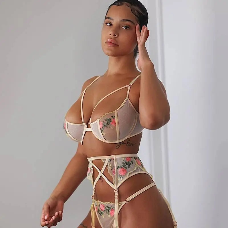 LacyMate™ Daisy Lingerie Set